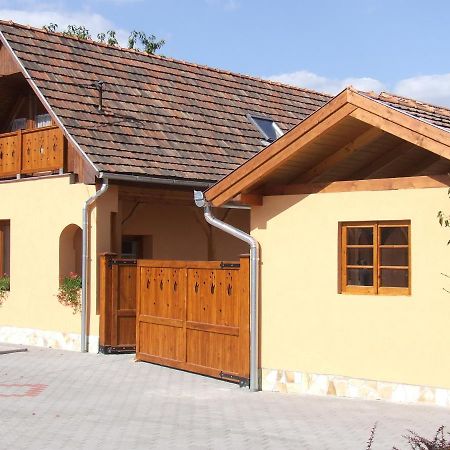 Villa Giulia Vendeghaz Verpelét Buitenkant foto