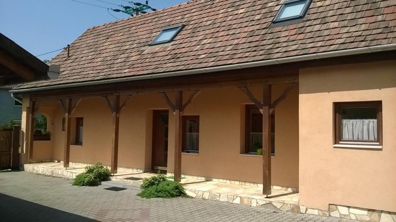 Villa Giulia Vendeghaz Verpelét Buitenkant foto